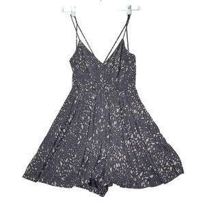 Silence + Noise Romper Short Womens Small Black Tan Abstract Plunge Neckline
